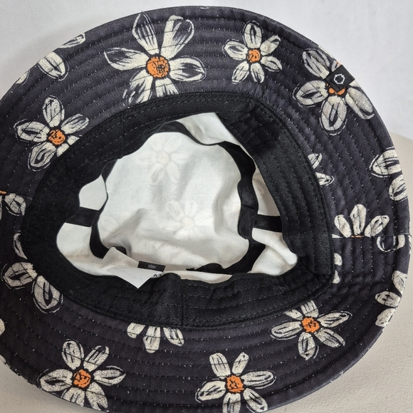 Empyre Black w/ Daisy Floral Print Bucket Hat - Size OSFM - Picture 4 of 6